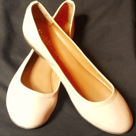 NWT, NEW Women's Rohb Joyce Azria Corsica II Ballerina Flats - Picture 2 of 10
